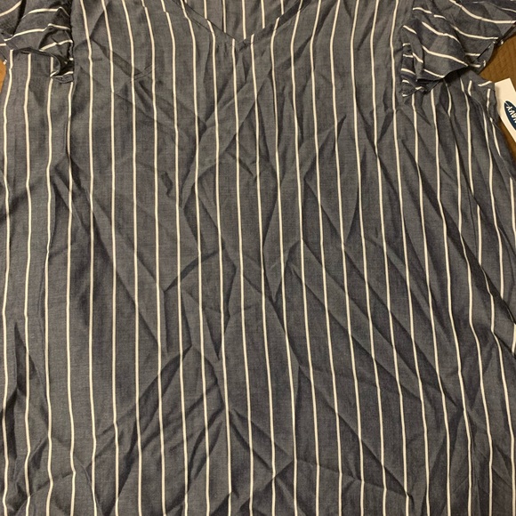 Old Navy Denim Blue Striped Top - Picture 2 of 4
